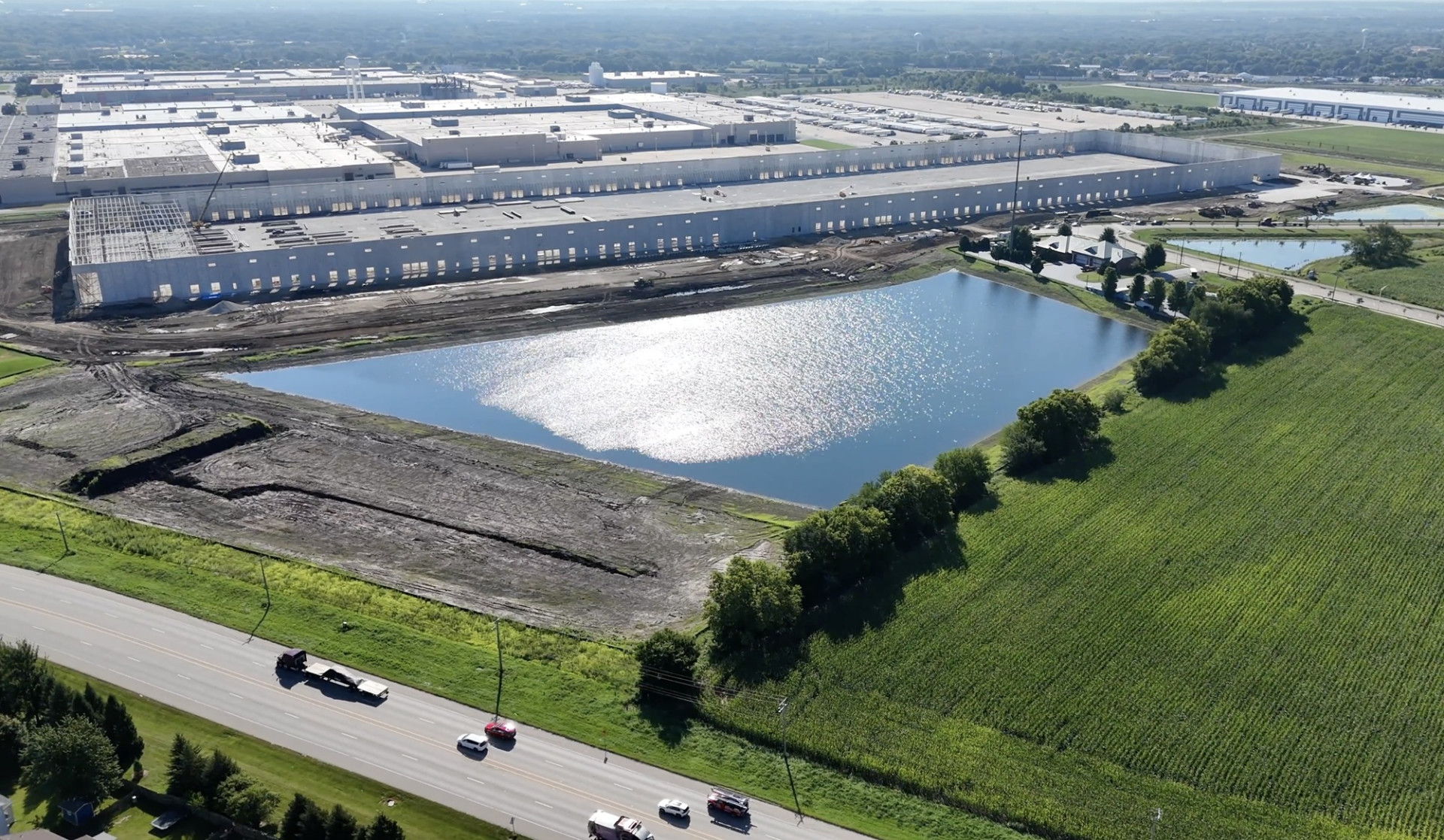 RJW Logistics build-to-suit under construction at Karis Park West, Montgomery, Illinois